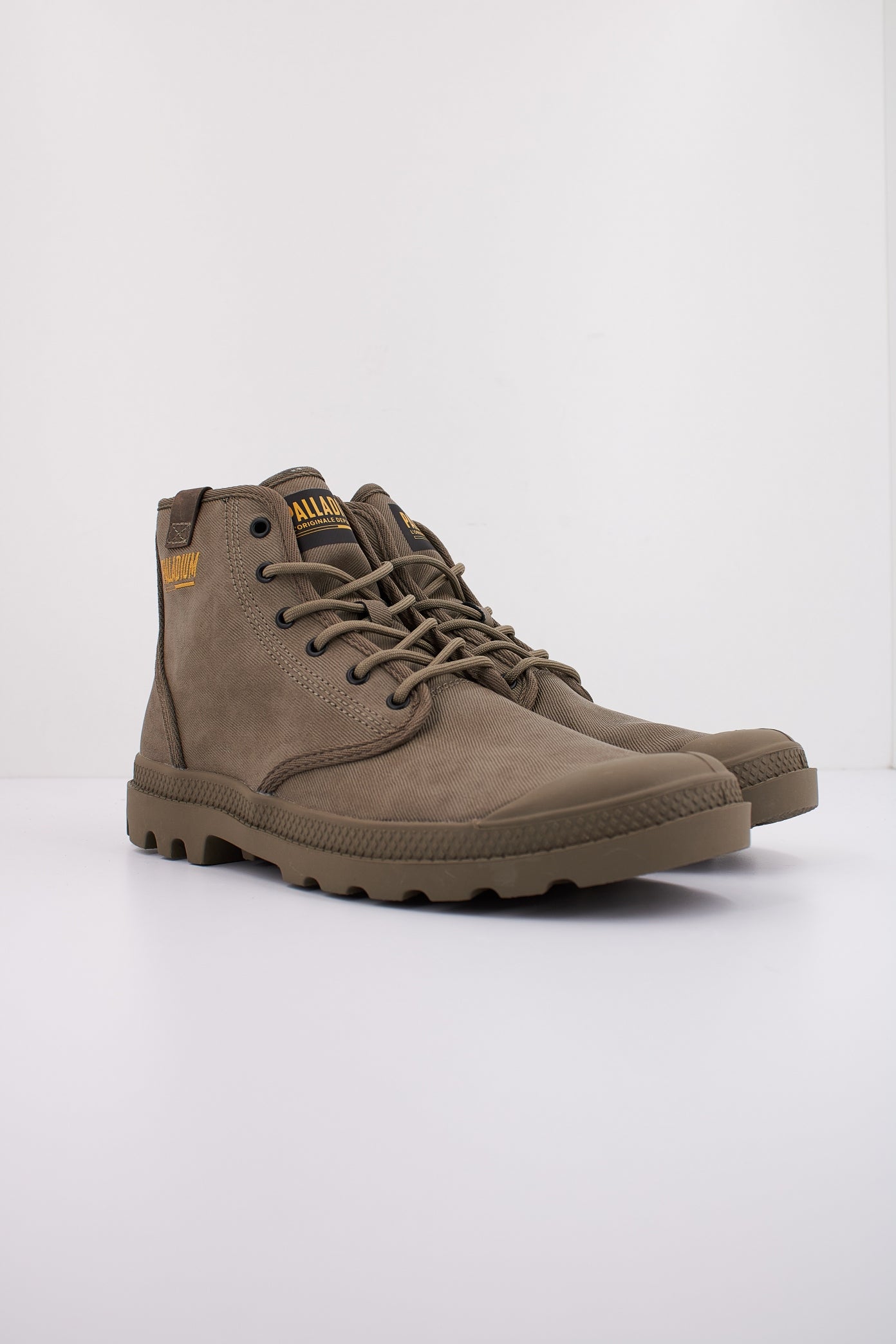 PALLADIUM PAMPA HI COATED en color VERDE  (2)