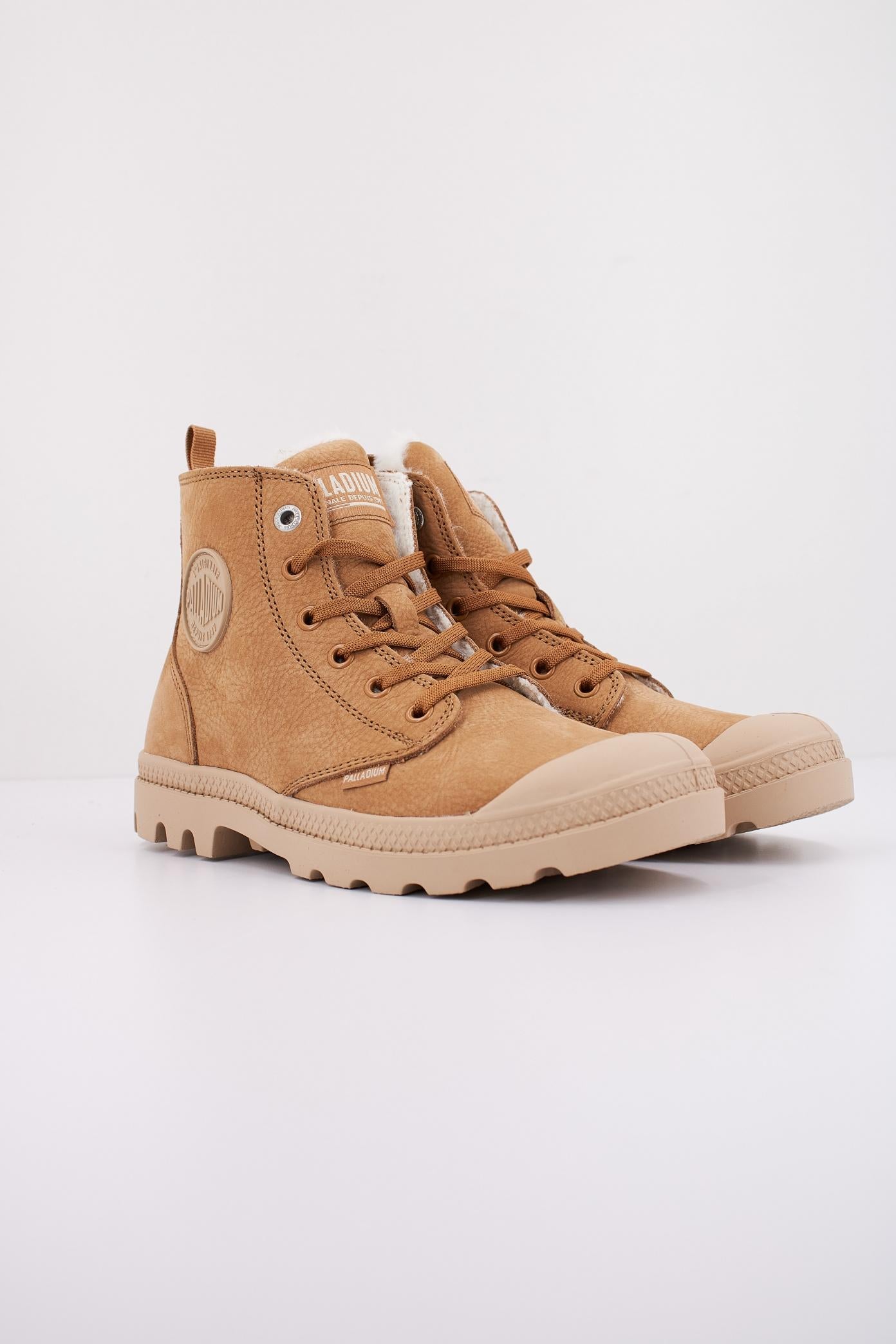 PALLADIUM PAMPA HI ZIP WL en color MARRON CLARO  (2)