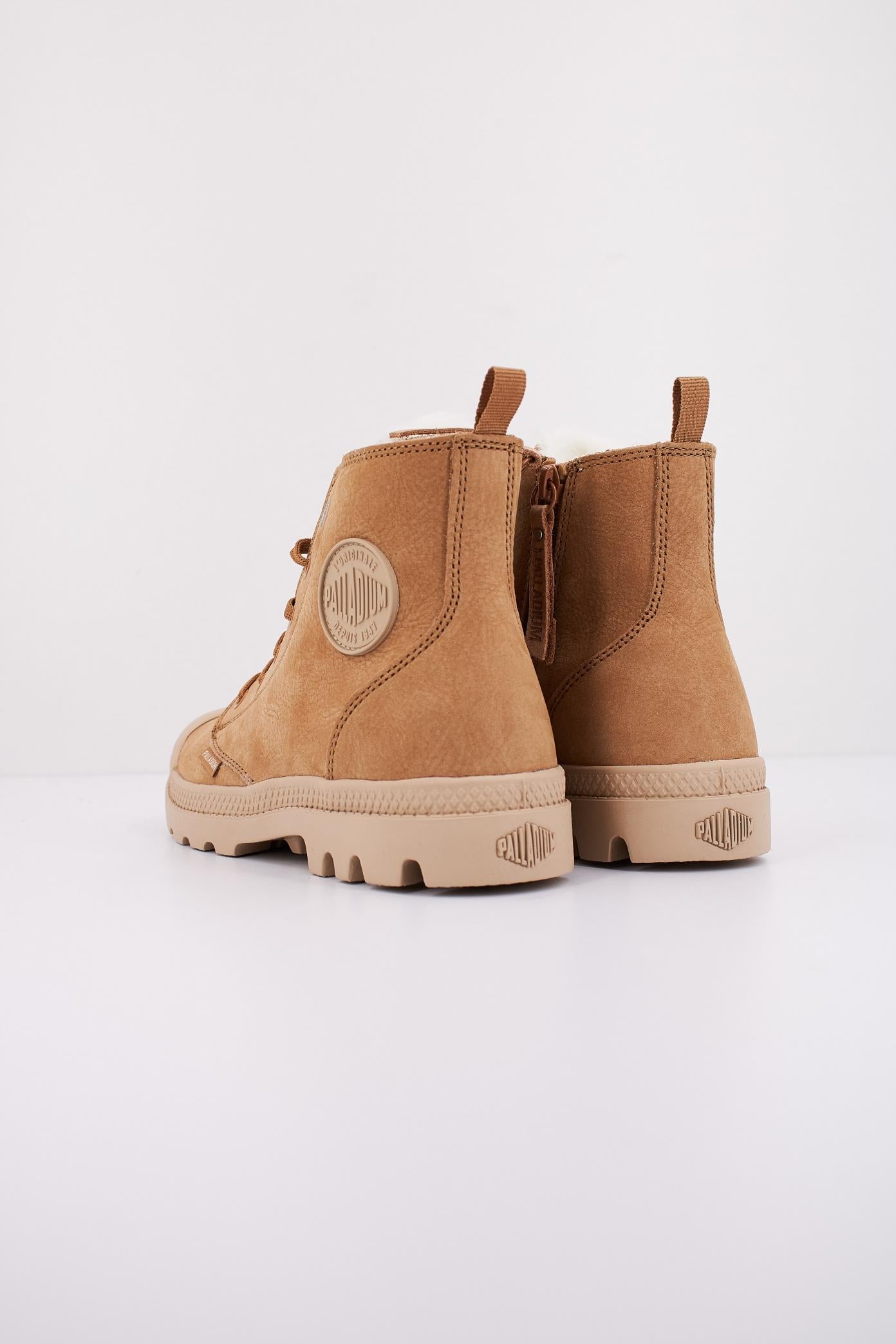 PALLADIUM PAMPA HI ZIP WL en color MARRON CLARO  (4)