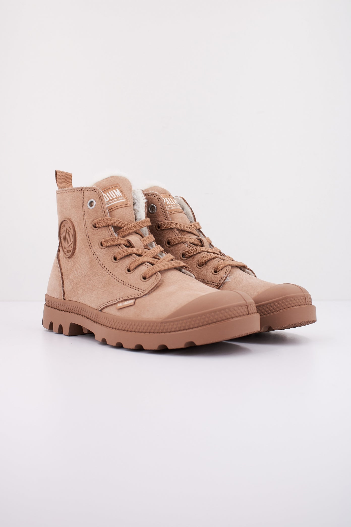 PALLADIUM PAMPA HI ZIP WL en color NUDE  (2)
