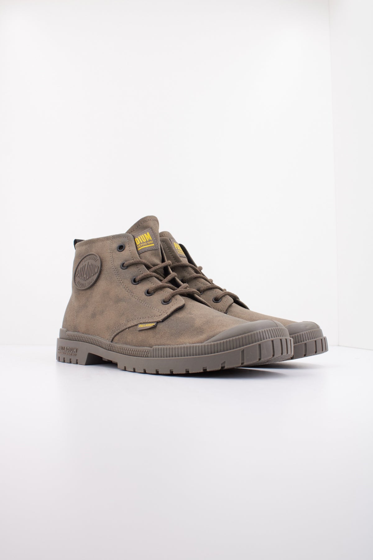 PALLADIUM PAMPA SP HI WAX en color MARRON  (2)
