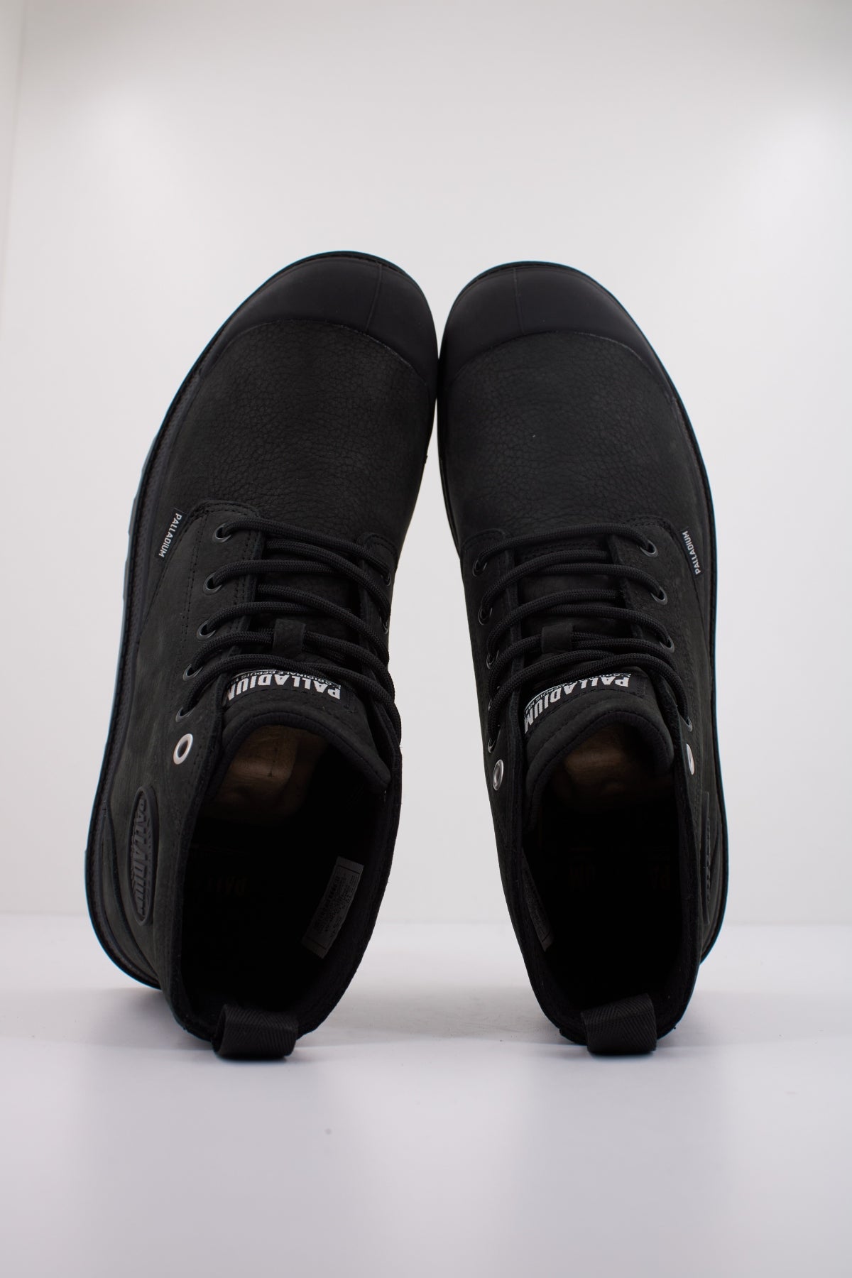 PALLADIUM PAMPA HI NBK en color NEGRO  (3)