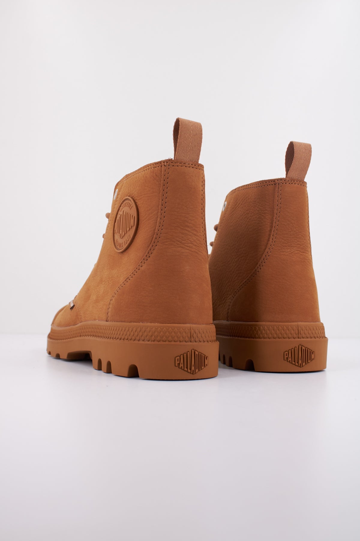 PALLADIUM PAMPA HI NBK en color MARRON  (4)