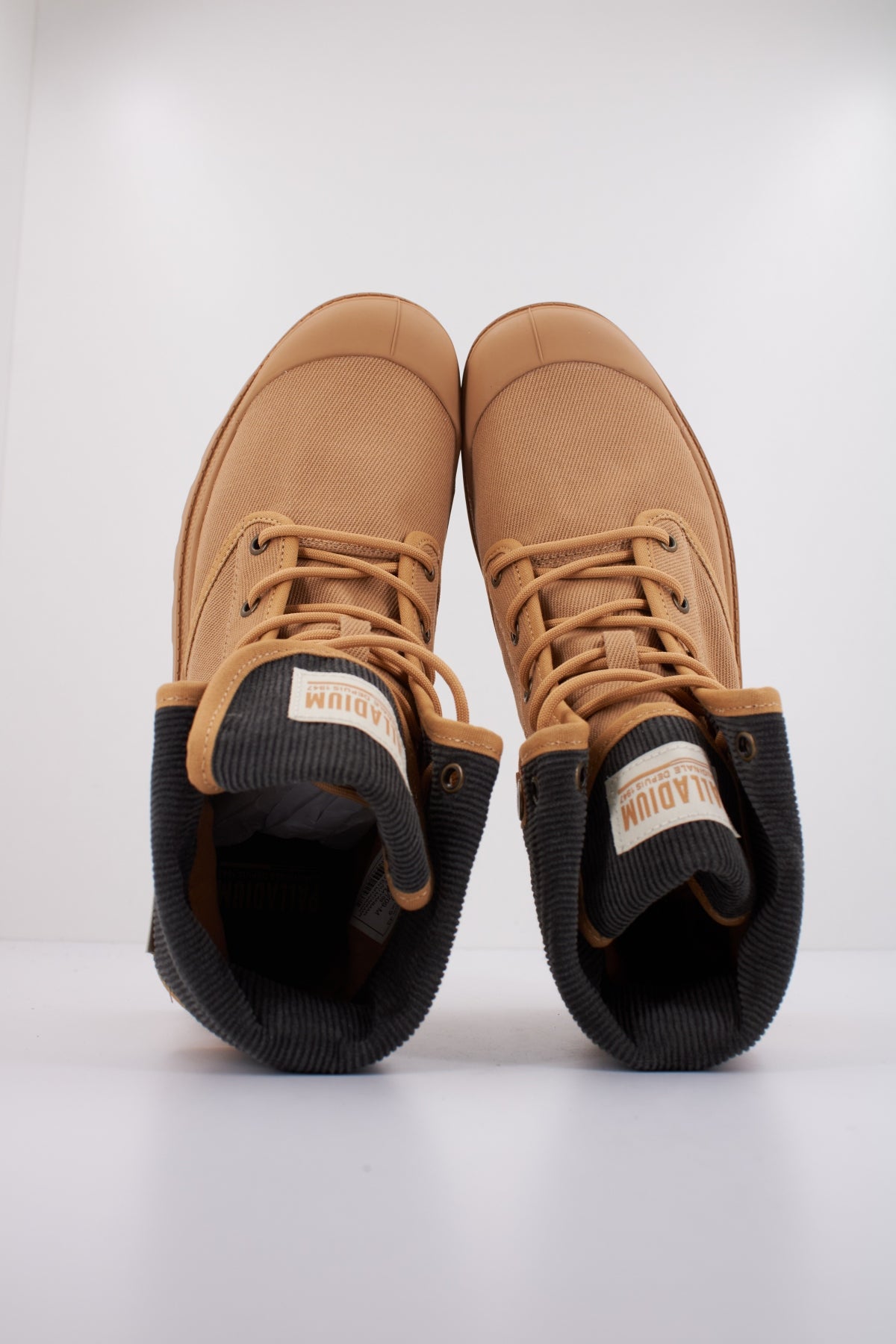 PALLADIUM BAGGY MICHIGAN en color MARRON CLARO  (3)
