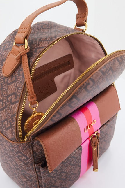 LIU-JO AA E BACKPACK BAG en color BEIS  (3)