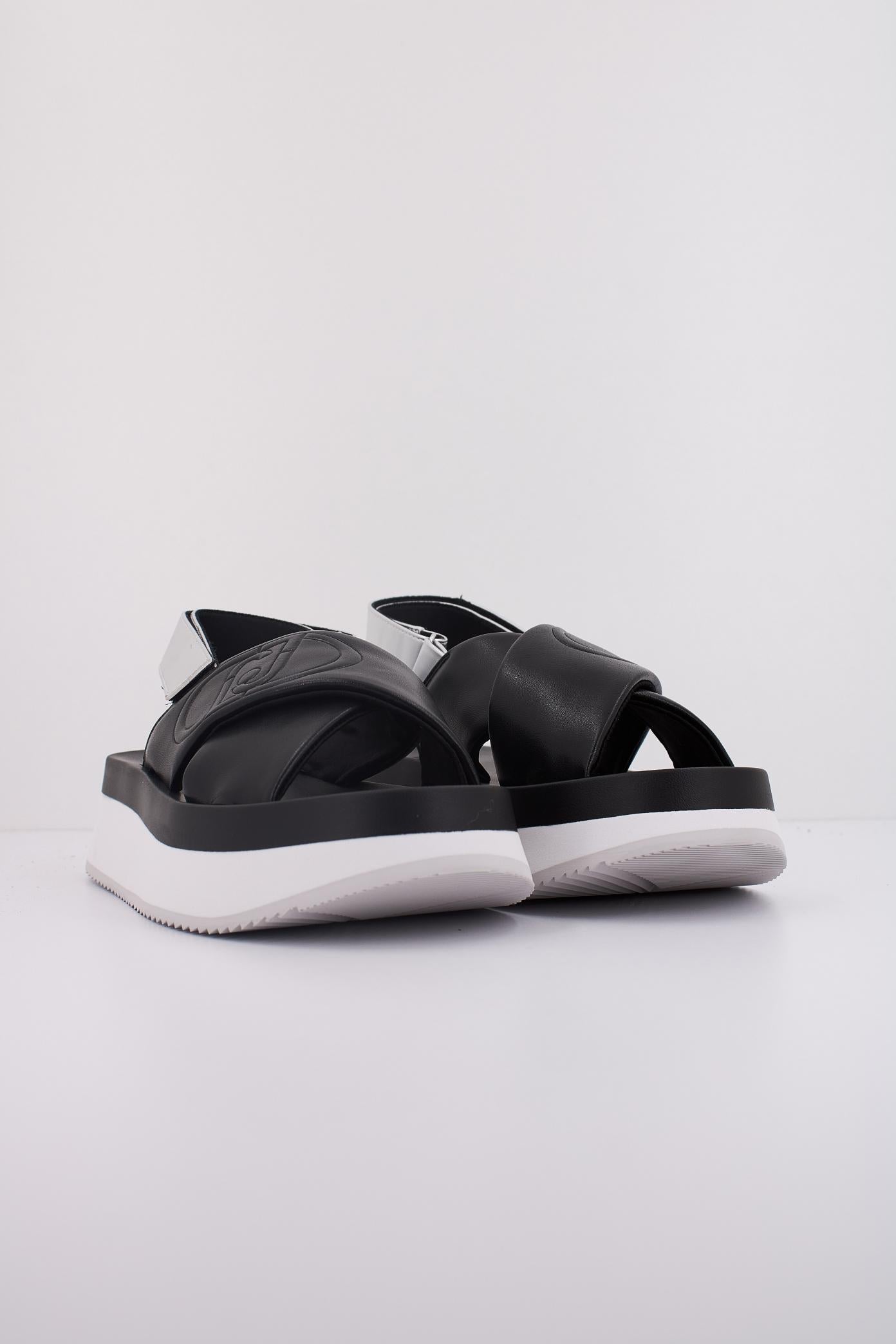 LIU-JO DREAMY SANDAL  en color NEGRO  (2)