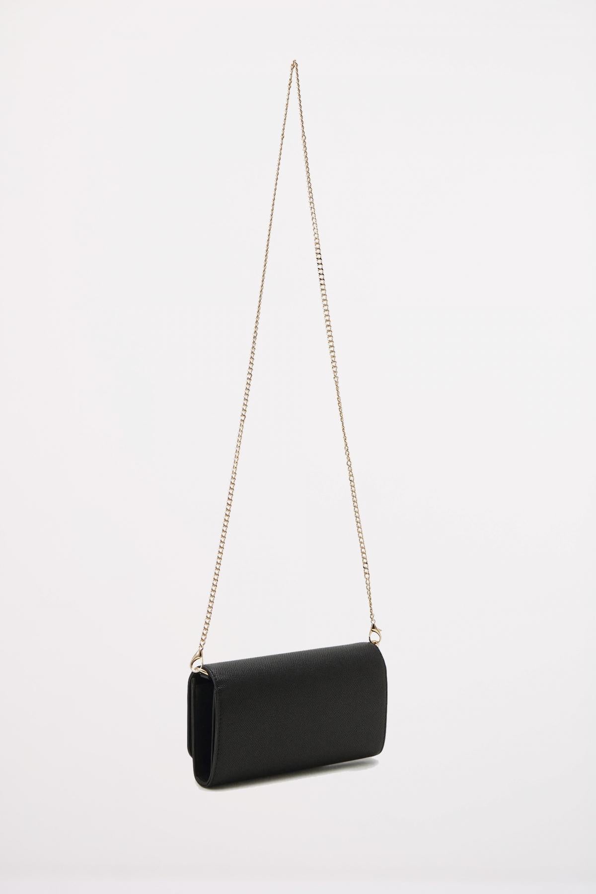 LIU-JO XL BIFOLD W CHAIN en color NEGRO  (2)