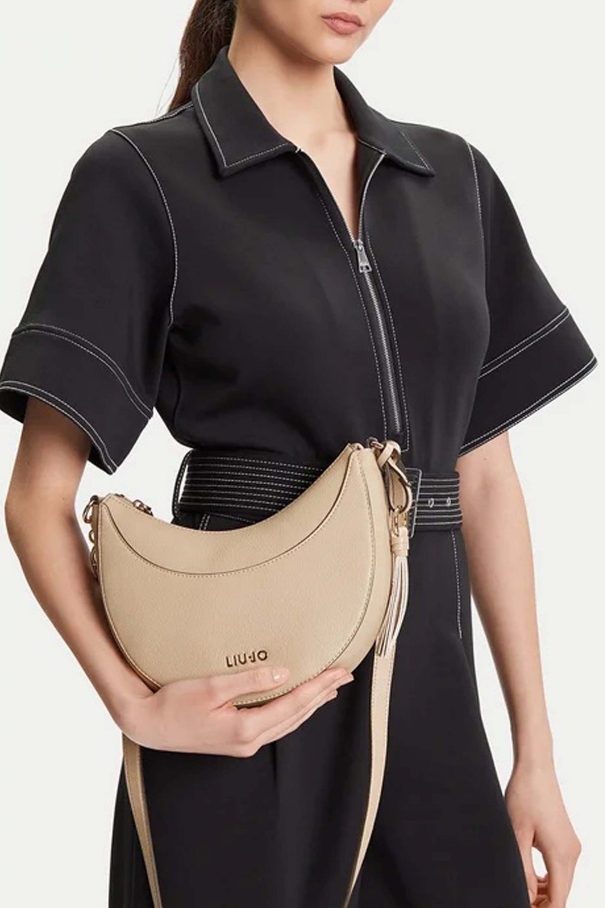 LIU-JO M HOBO CIRRY en color BEIS  (4)