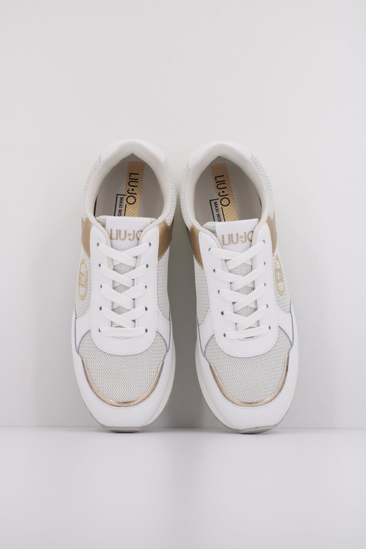 LIU-JO MAXI WONDER LOW  en color BLANCO  (3)