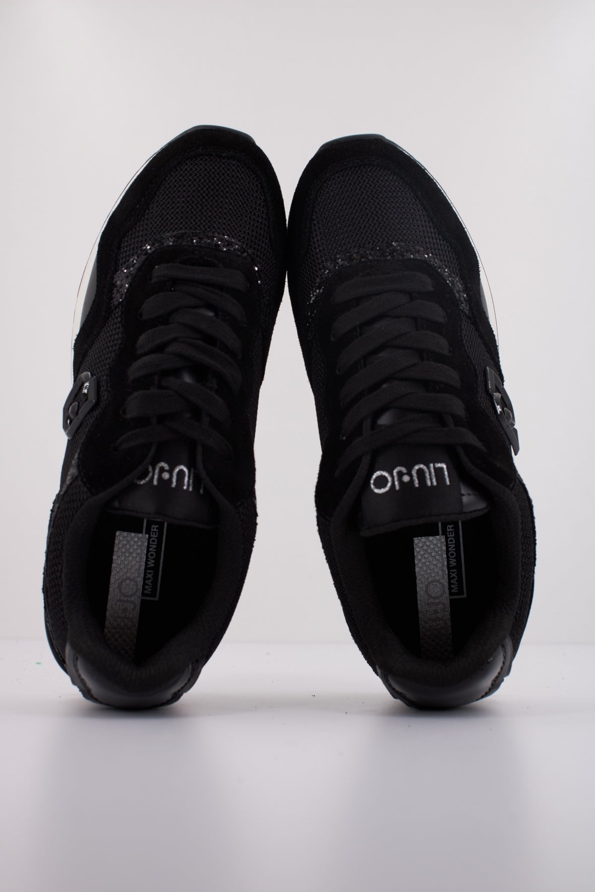 LIU-JO MAXI WONDER LOW  en color NEGRO  (3)