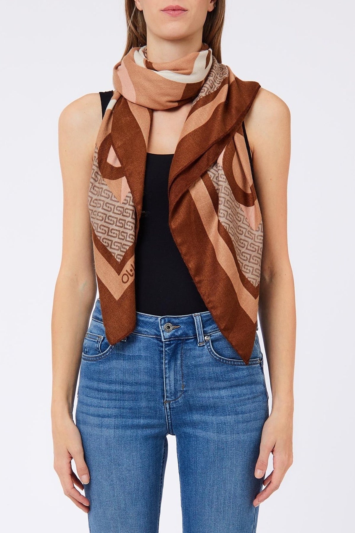 LIU-JO F T FOULARD PORTALOGO en color MARRON  (1)