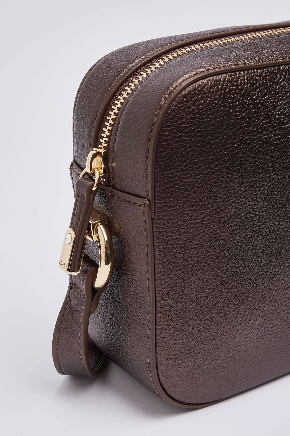 LIU-JO AF E ECS CAMERA CASE en color BRONCE  (5)