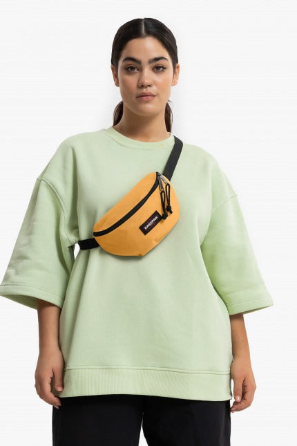 EASTPAK SPRINGER en color AMARILLO  (3)