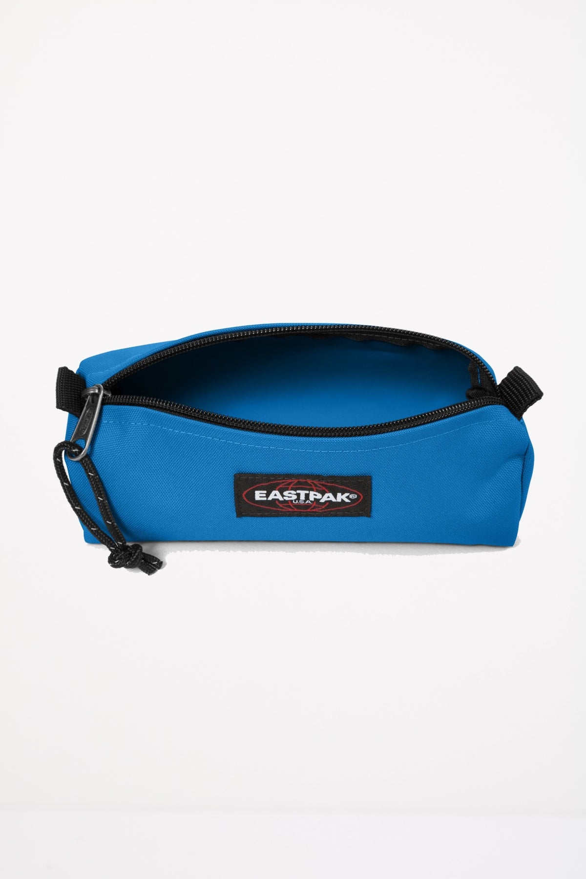 EASTPAK BENCHMARK SINGLE AZURE en color AZUL  (2)