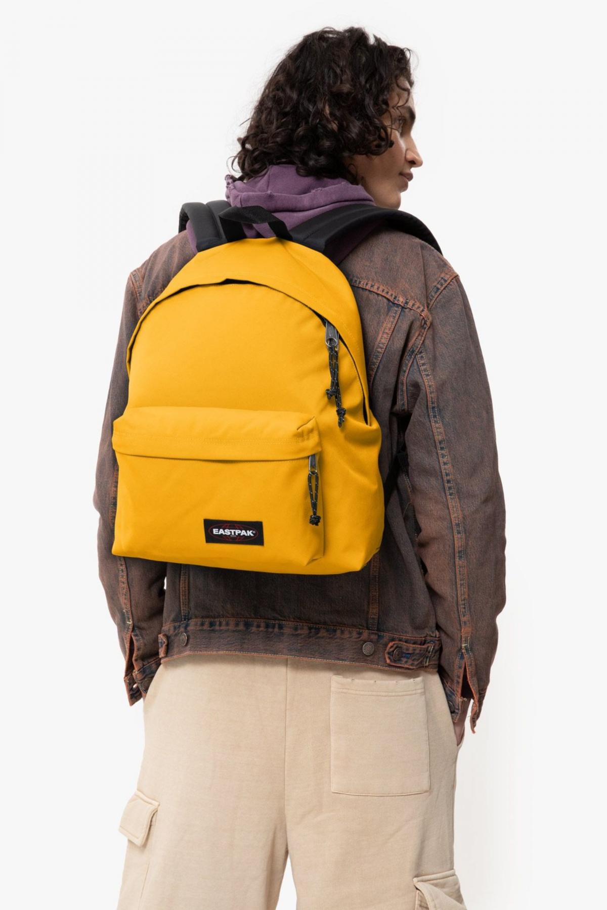 EASTPAK  PADDED PAK'R YOLK en color AMARILLO  (4)