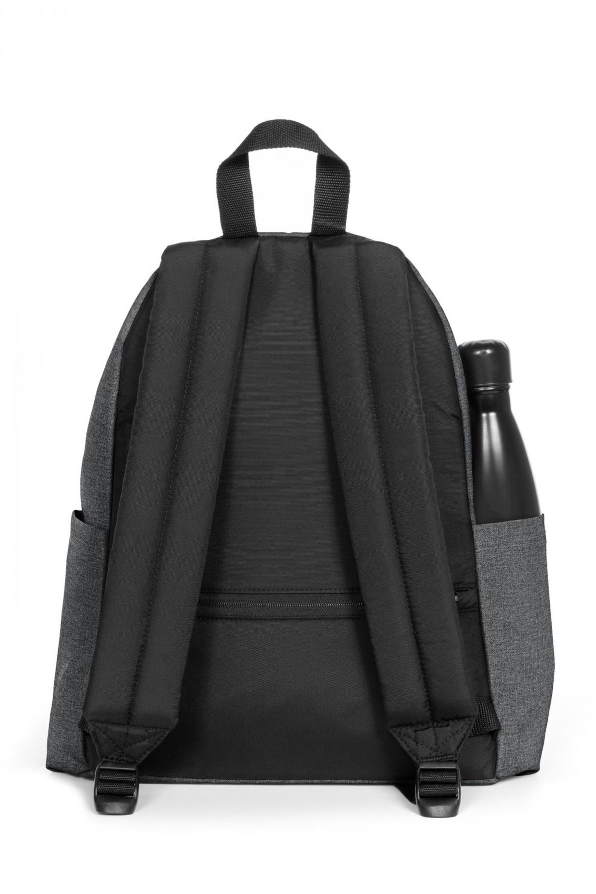 EASTPAK DAY PAK'R en color NEGRO  (5)