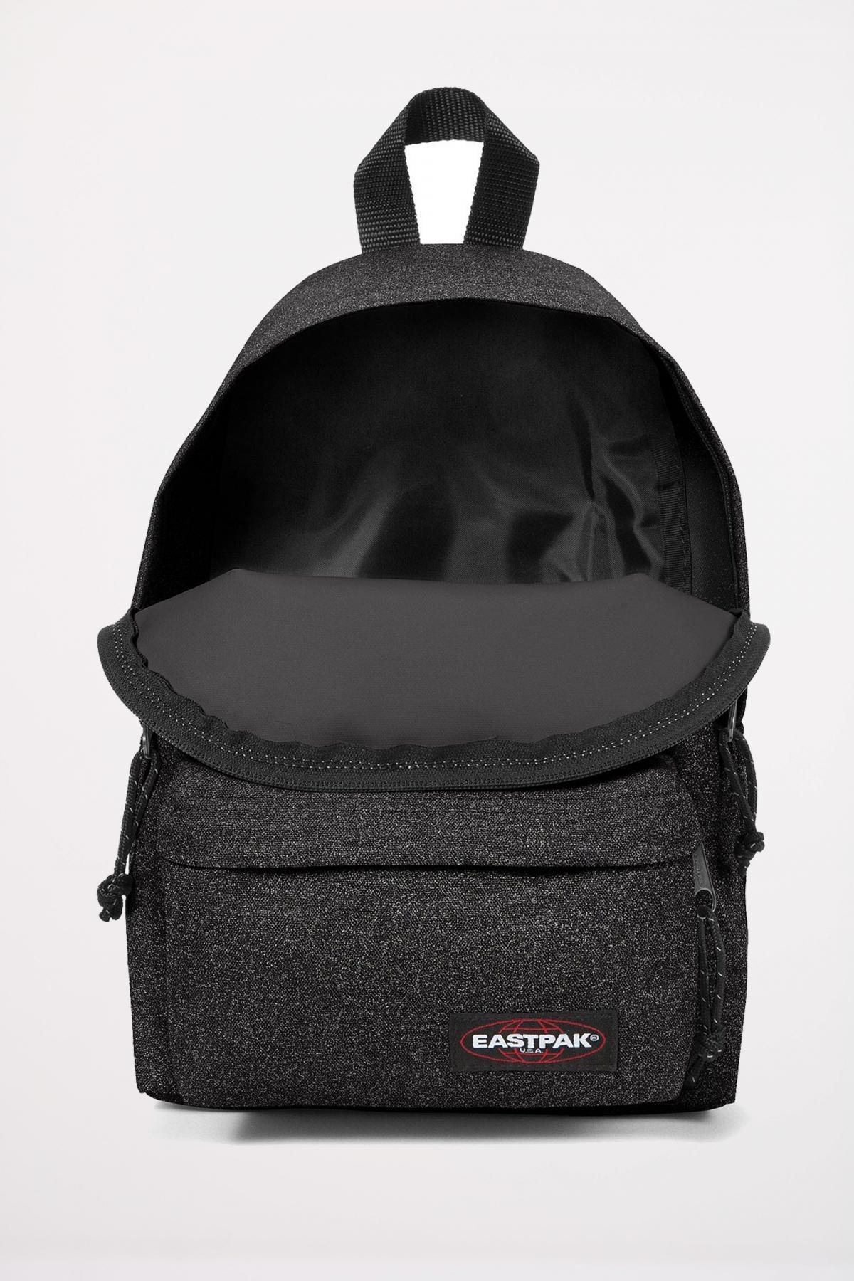 EASTPAK ORBIT en color NEGRO  (3)