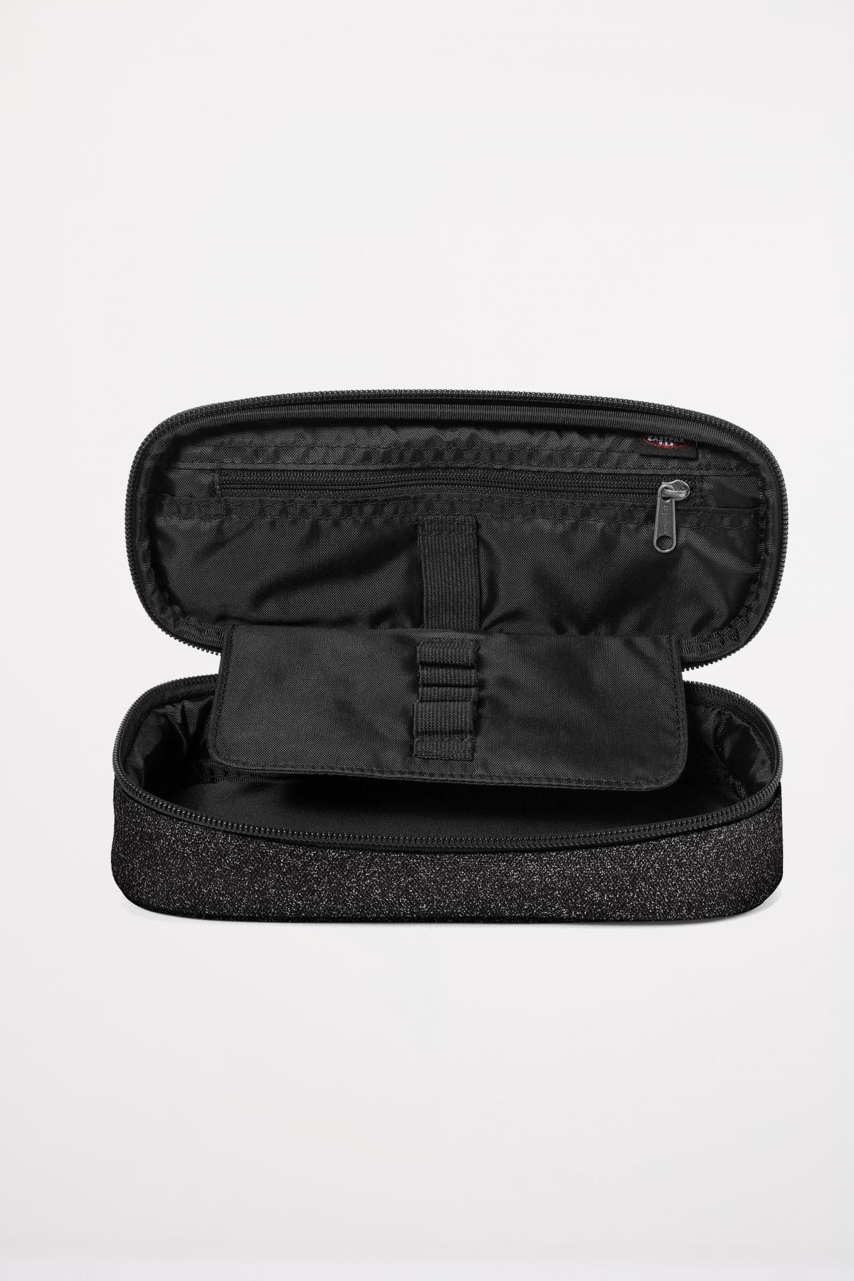 EASTPAK OVAL SINGLE en color NEGRO  (3)