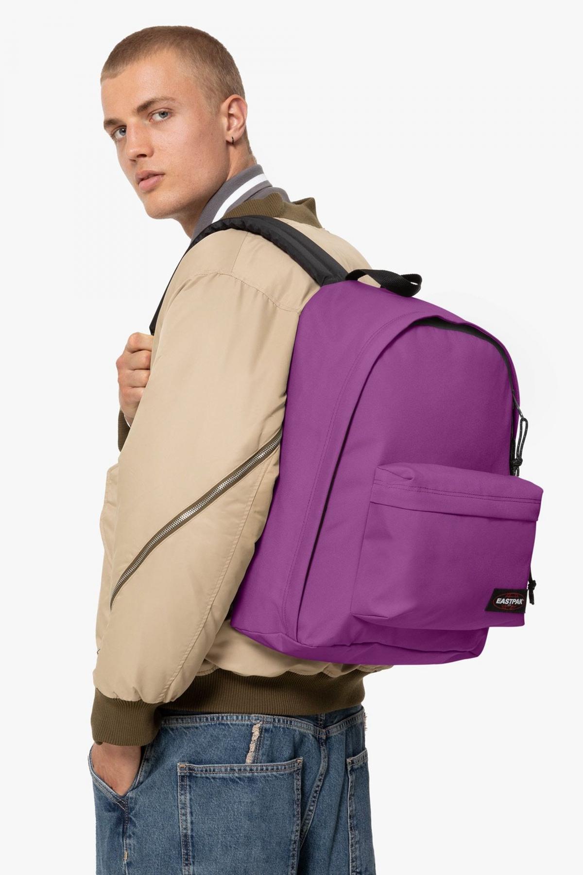 EASTPAK OUT OF OFFICE en color VIOLETA  (4)