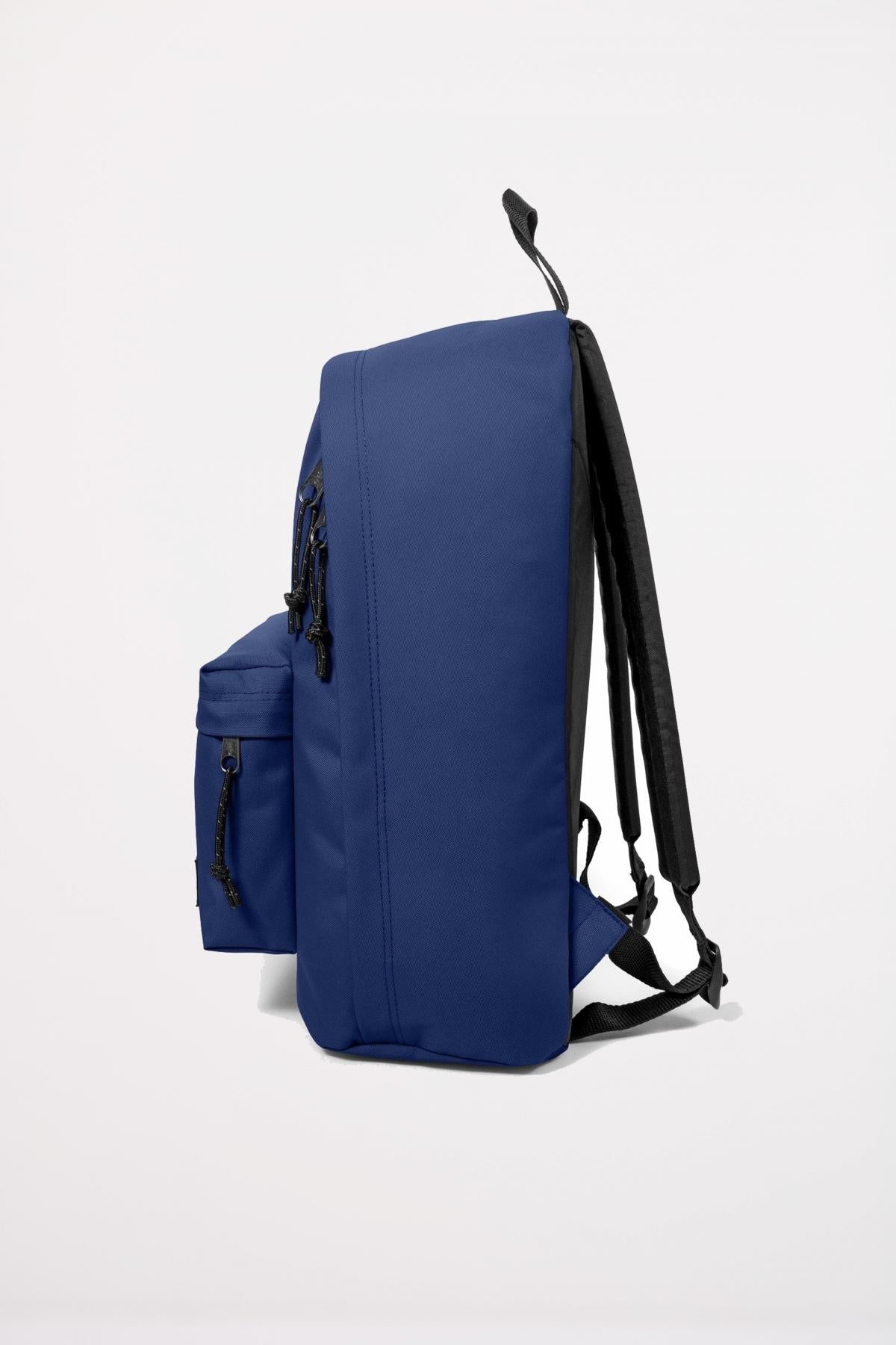 EASTPAK OUT OF OFFICE en color AZUL  (2)