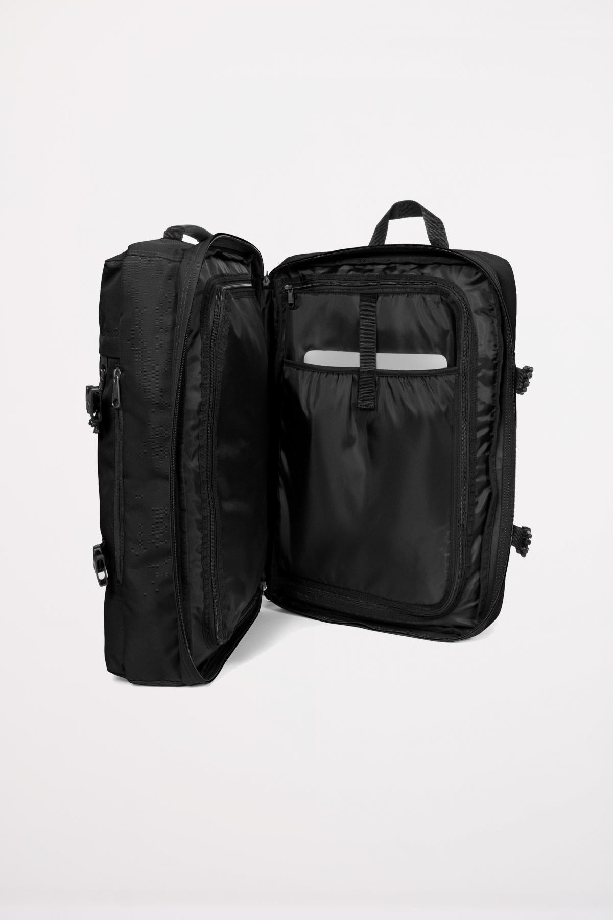 EASTPAK TRAVELPACK en color NEGRO  (4)