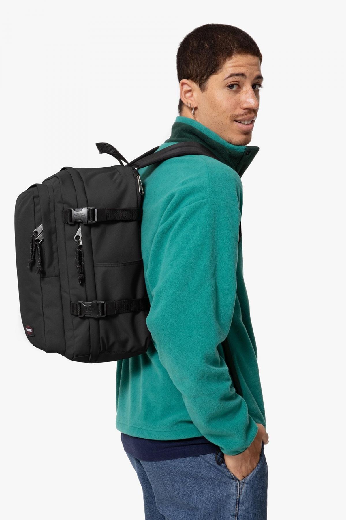 EASTPAK CABIN PAK'R en color NEGRO  (4)