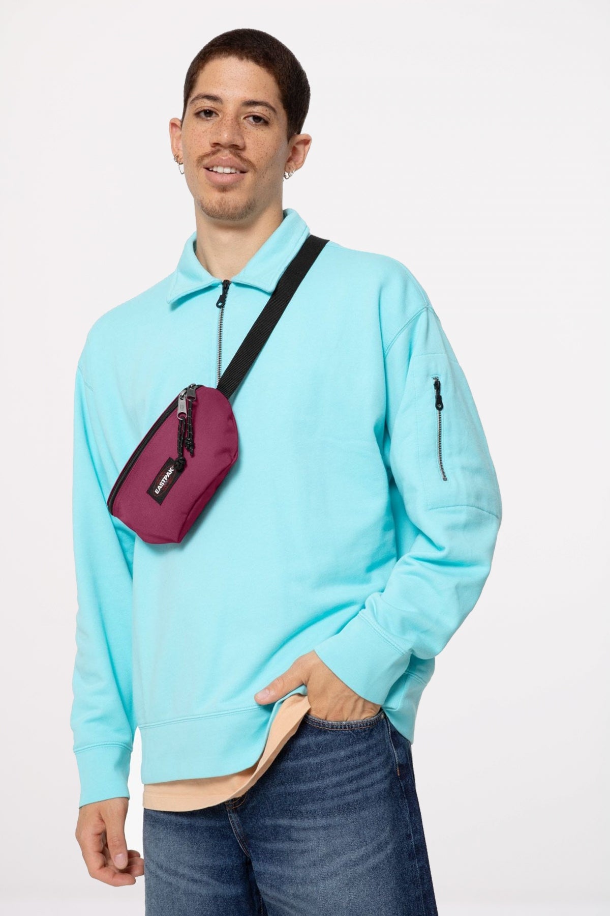 EASTPAK SPRINGER en color BURDEOS  (5)