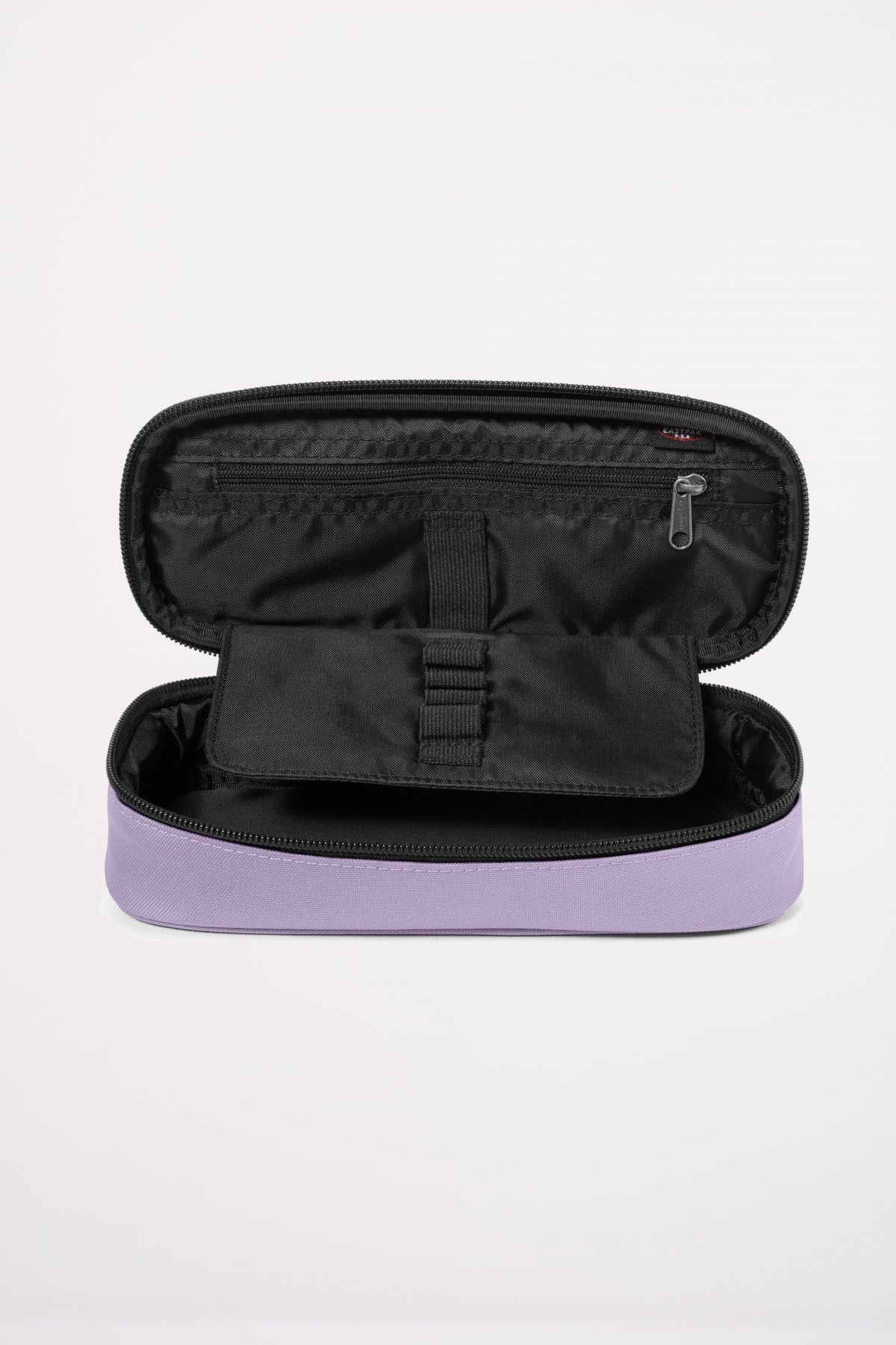 EASTPAK  OVAL SINGLE  en color VIOLETA  (3)