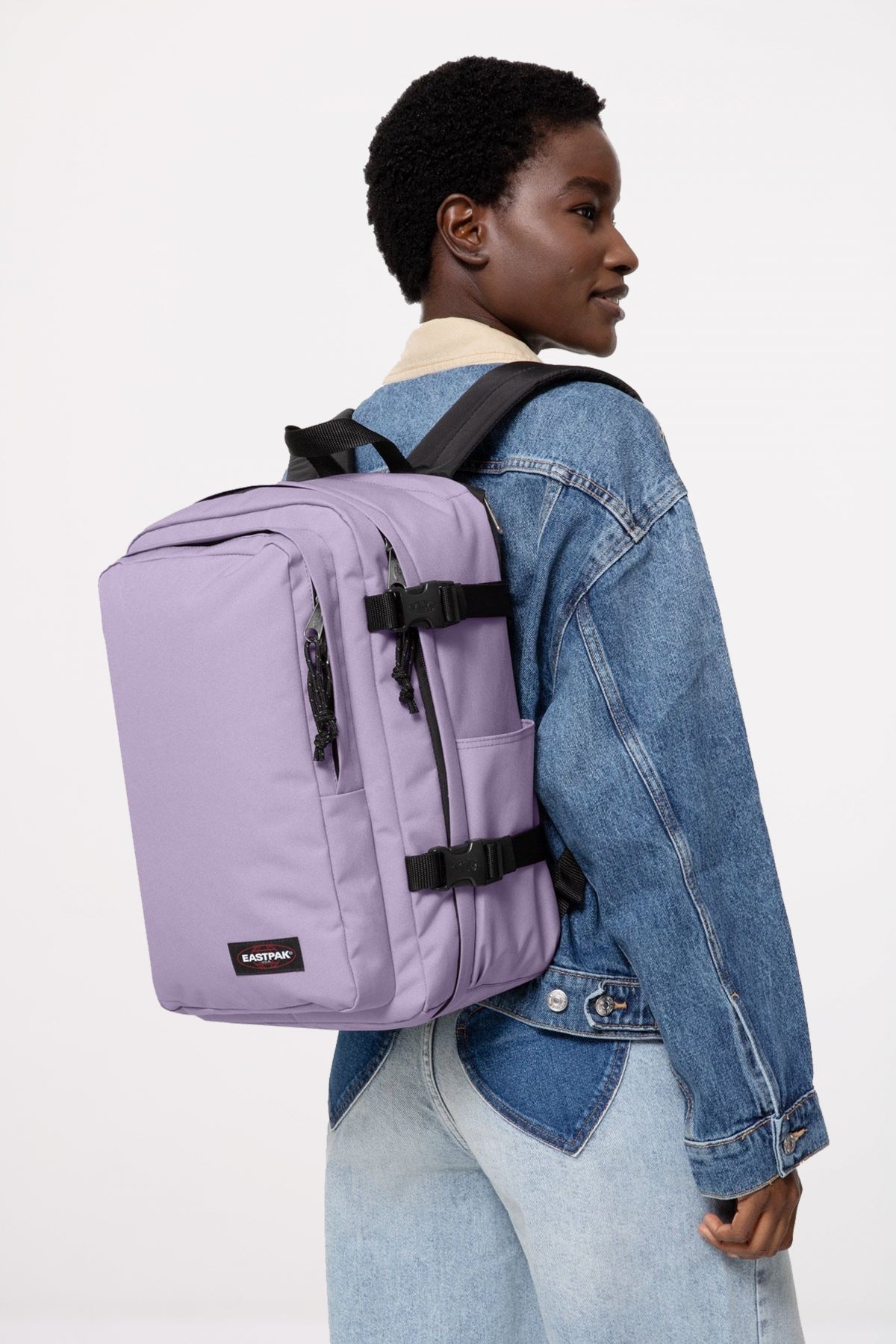 EASTPAK CABIN PAK'R en color VIOLETA  (5)