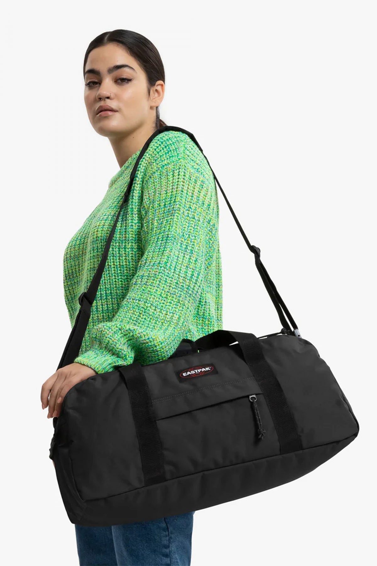 EASTPAK STAND en color NEGRO  (4)