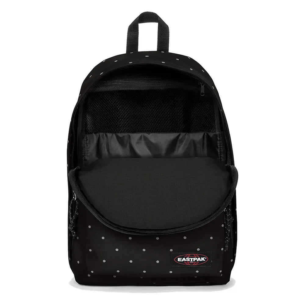 EASTPAK EKW en color NEGRO  (3)