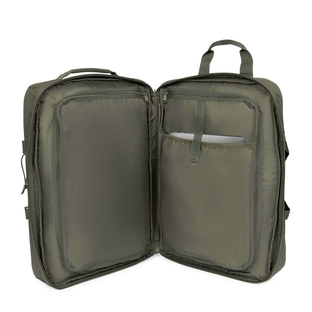EASTPAK EKABBRY TRAVELPACK en color VERDE  (7)