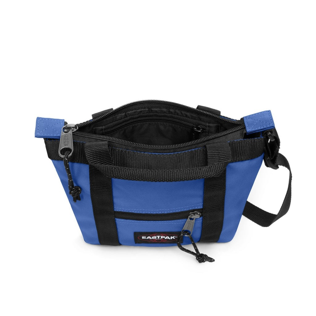 EASTPAK EKABLTBE TRAVEL TOTE MINI en color AZUL  (6)