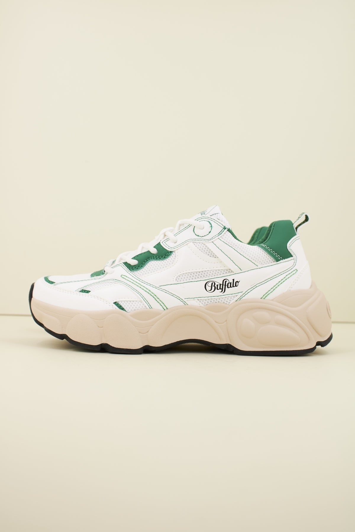 BUFFALO  CLD RUN RT en color BLANCO  (1)