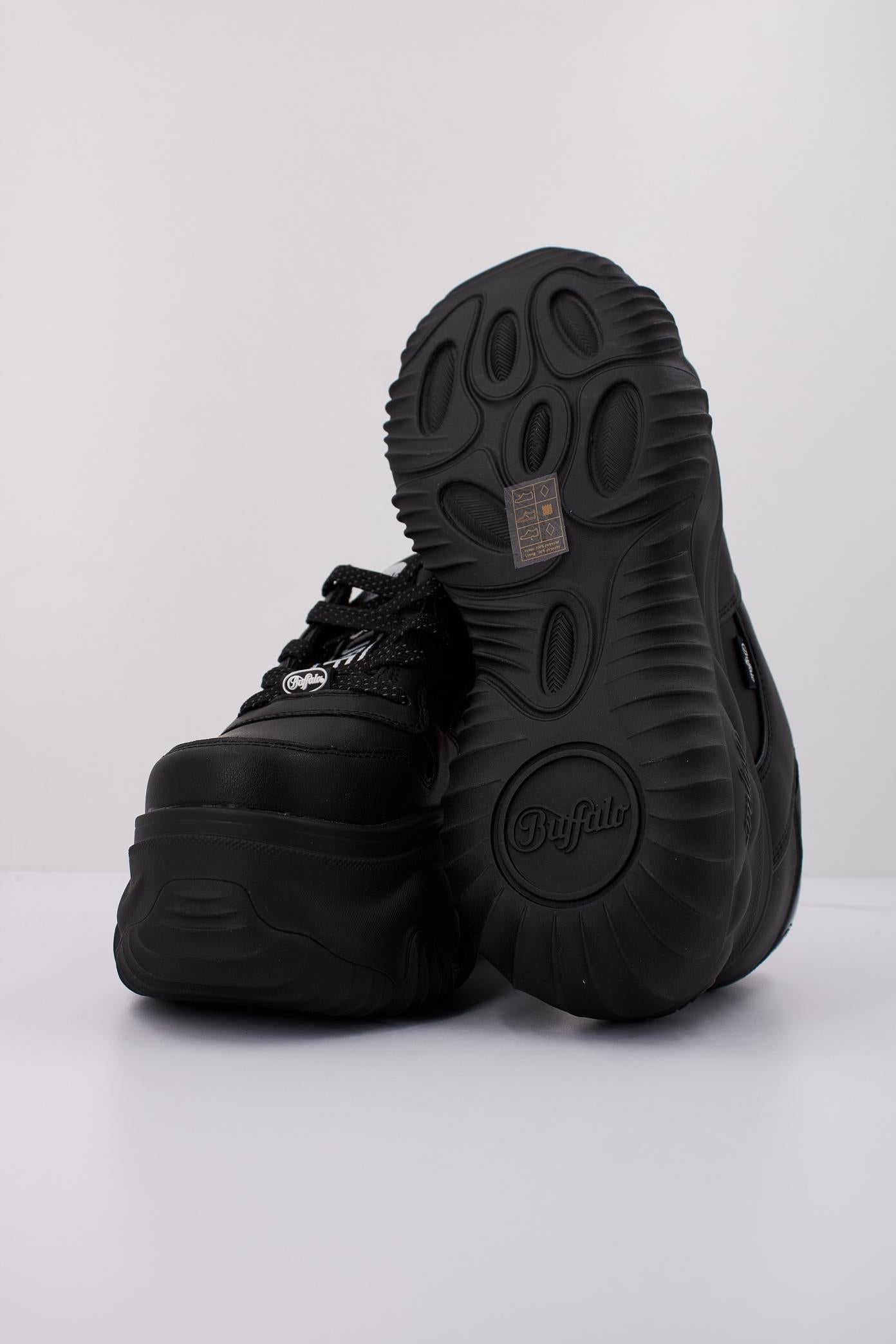 BUFFALO BLADER ONE en color NEGRO  (5)