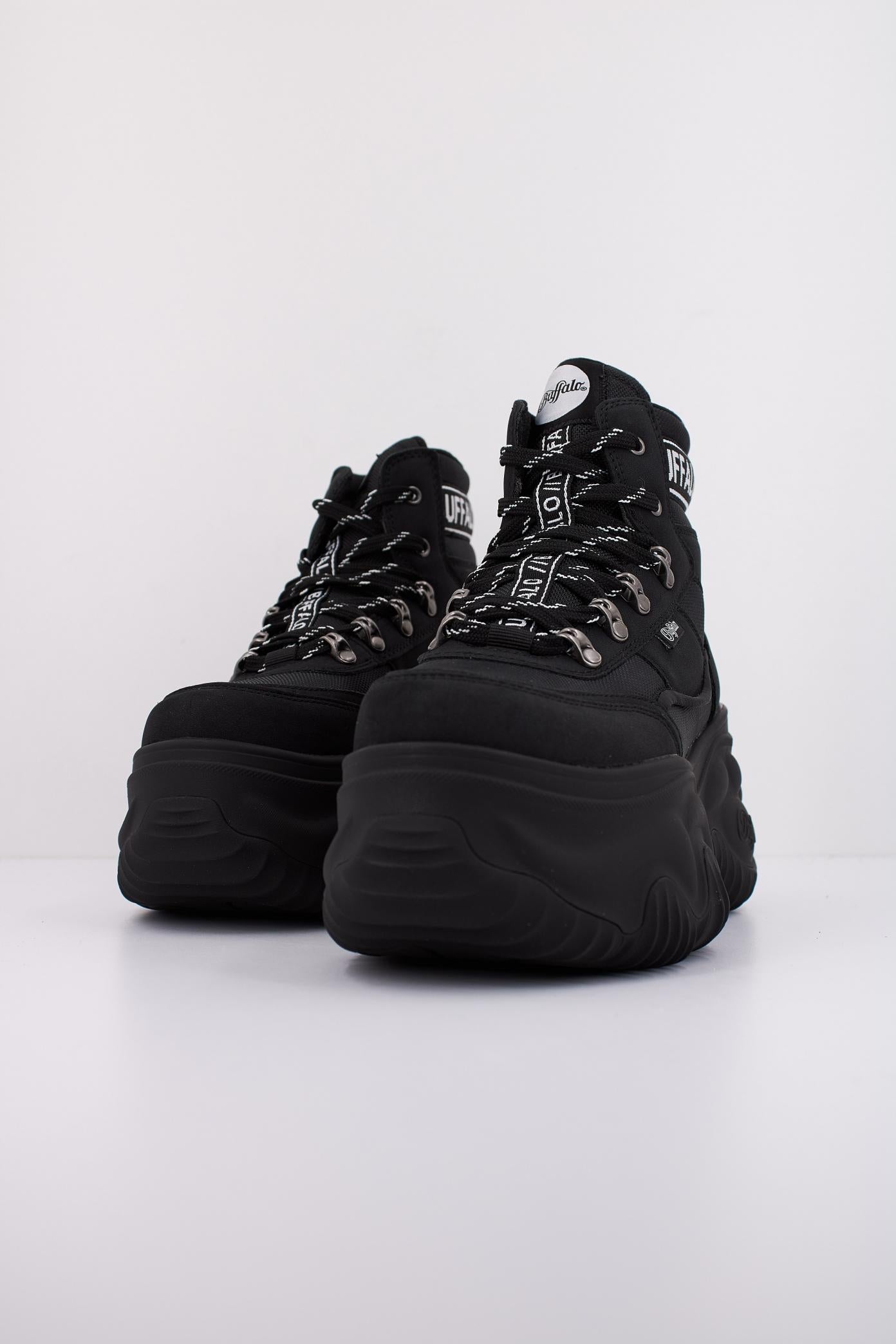 BUFFALO BLADER HIKING en color NEGRO  (2)