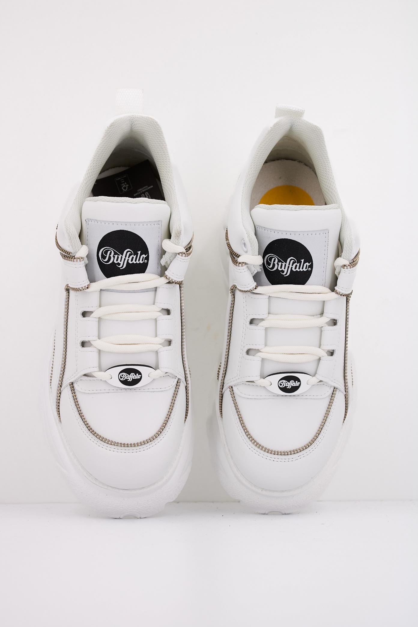 BUFFALO - en color BLANCO  (3)