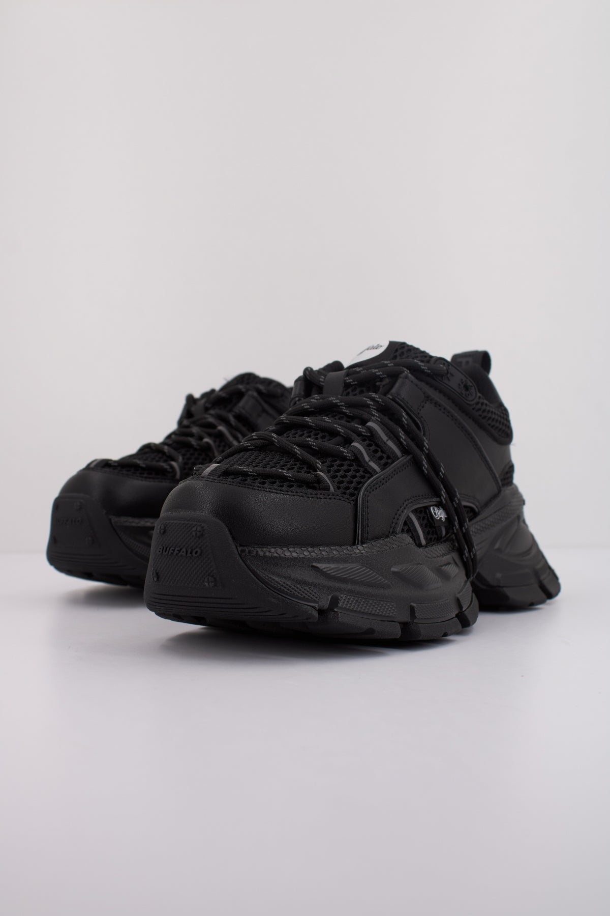 BUFFALO SATURN LACE en color NEGRO  (2)