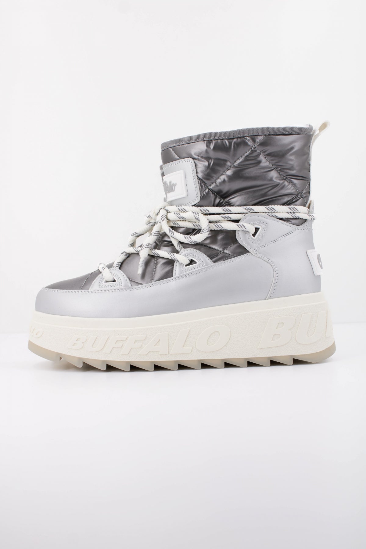 BUFFALO ELIZA SNOW BOOT en color PLATA  (1)