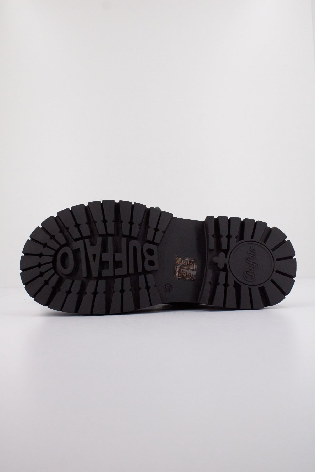 BUFFALO  LENNOX LOOP  en color NEGRO  (5)