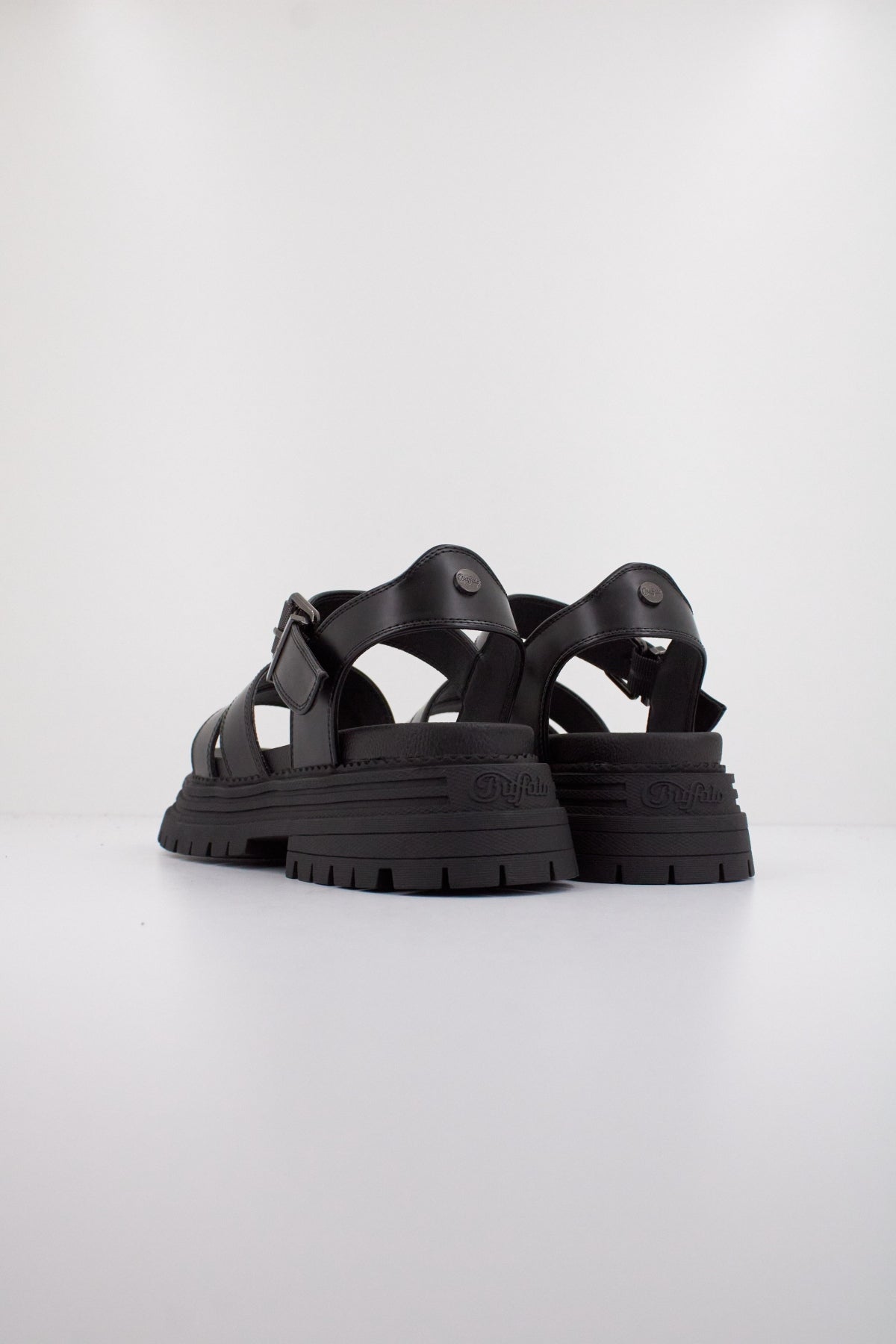 BUFFALO LENNOX TS en color NEGRO  (4)
