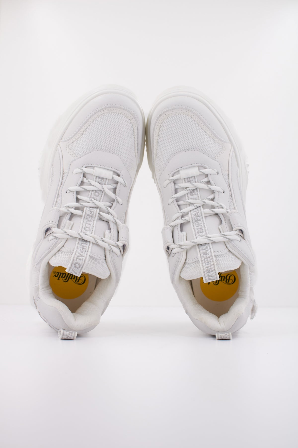 BUFFALO  BLADER MATCHA  en color BLANCO  (3)