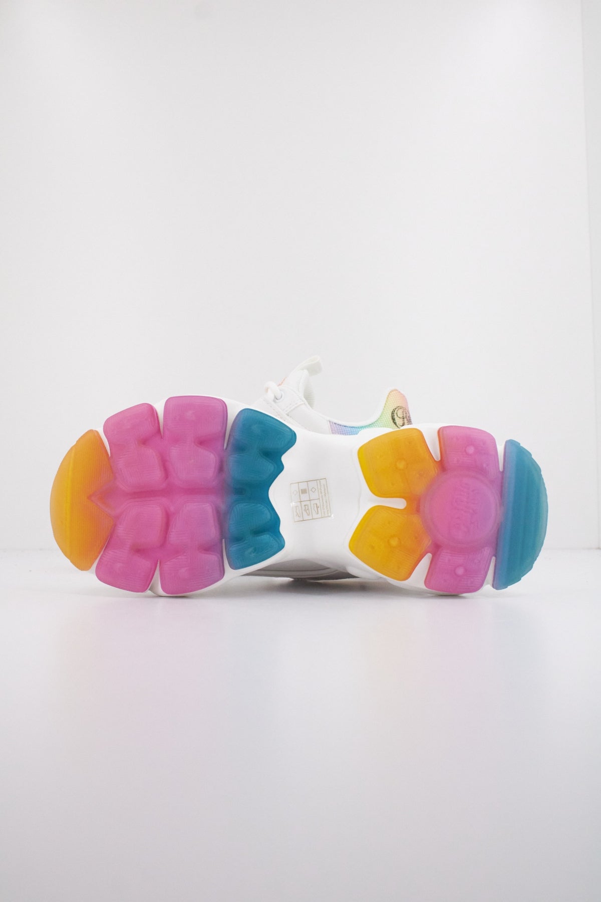 BUFFALO BINARY C en color BLANCO  (5)
