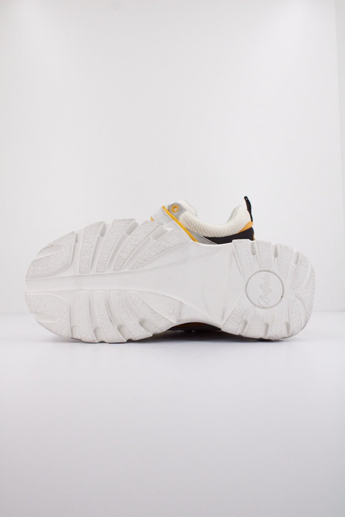 BUFFALO - REV VNTG en color BLANCO  (5)