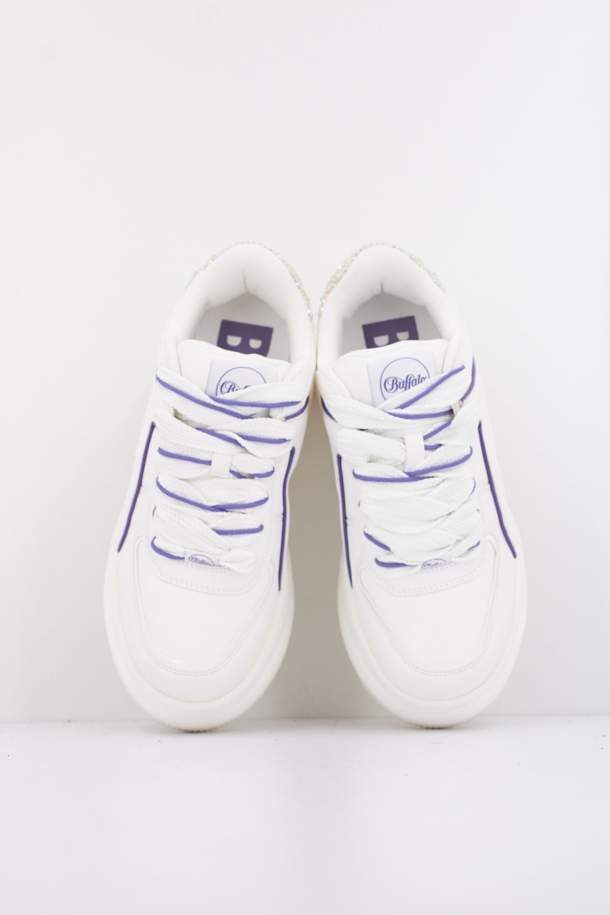 BUFFALO ORCUS LUXE en color BLANCO  (3)