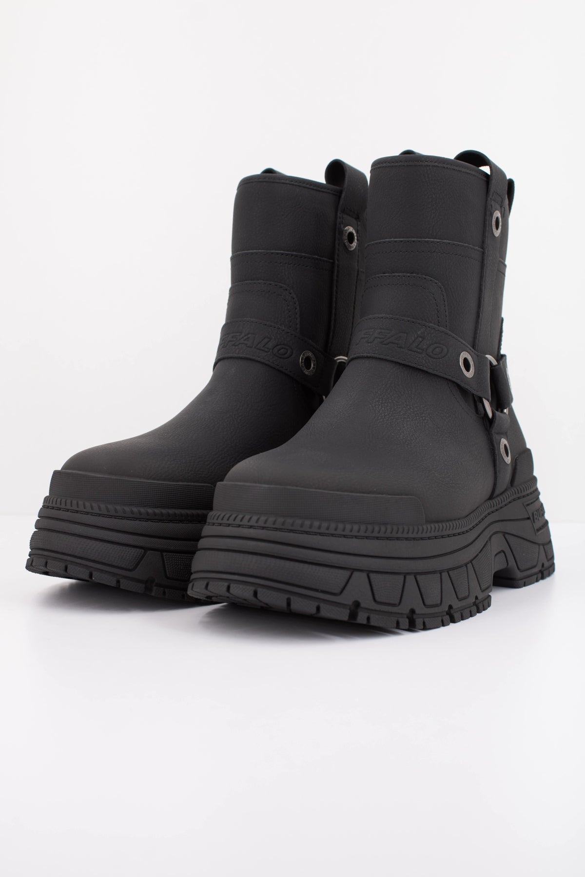 BUFFALO FUSION BIKER MID  en color NEGRO  (2)