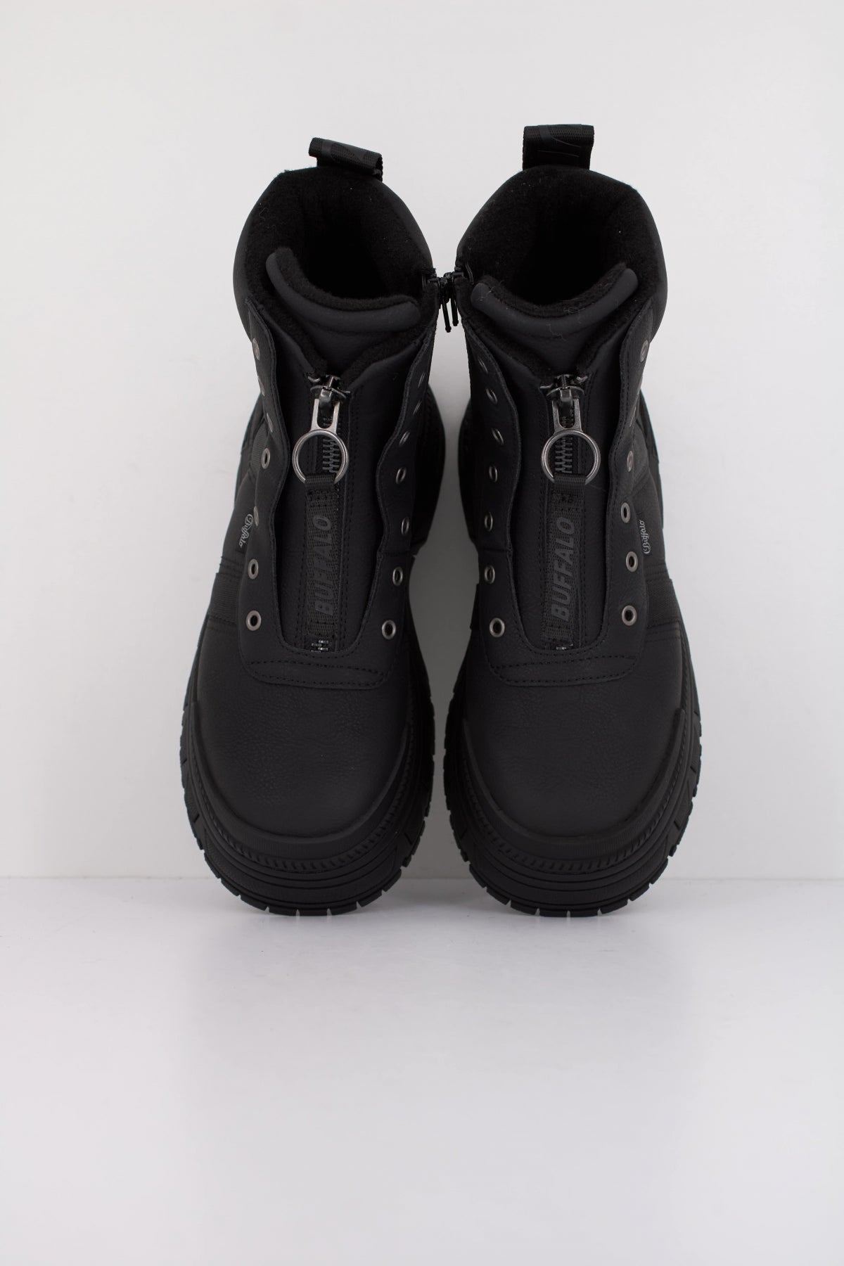 BUFFALO FUSION FRONT ZIP VEGA en color NEGRO  (5)