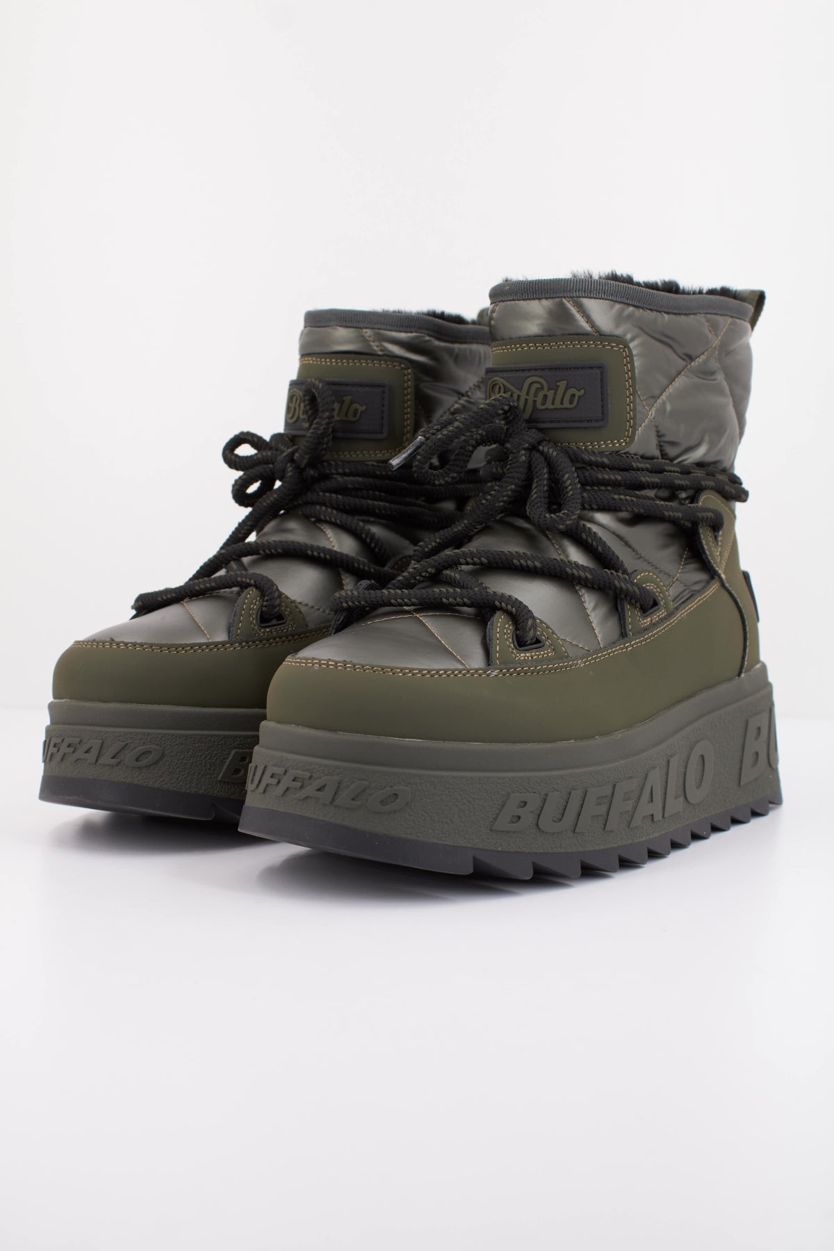 BUFFALO ELIZA SNOW BOOT VEGAN en color VERDE  (2)
