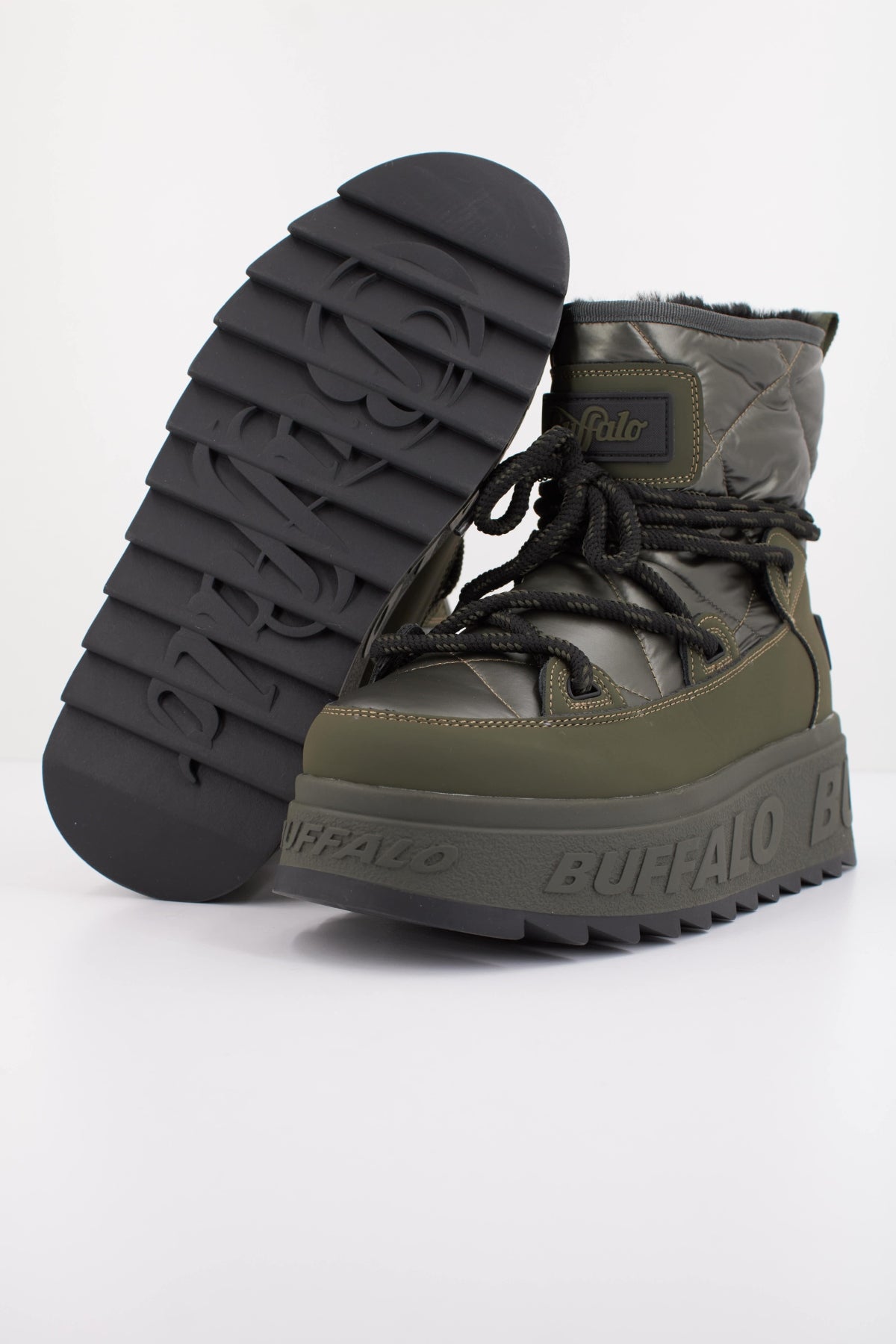 BUFFALO ELIZA SNOW BOOT VEGAN en color VERDE  (5)