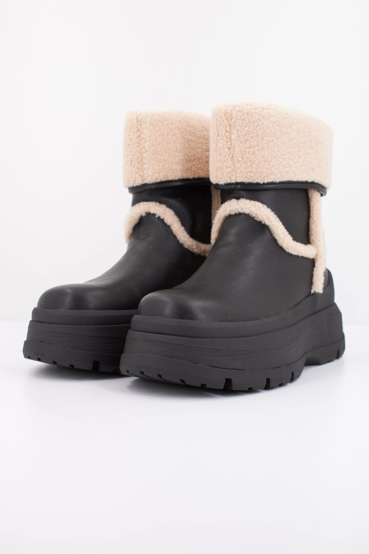 BUFFALO OLYMPIA FOLD BOOT WAR en color NEGRO  (2)